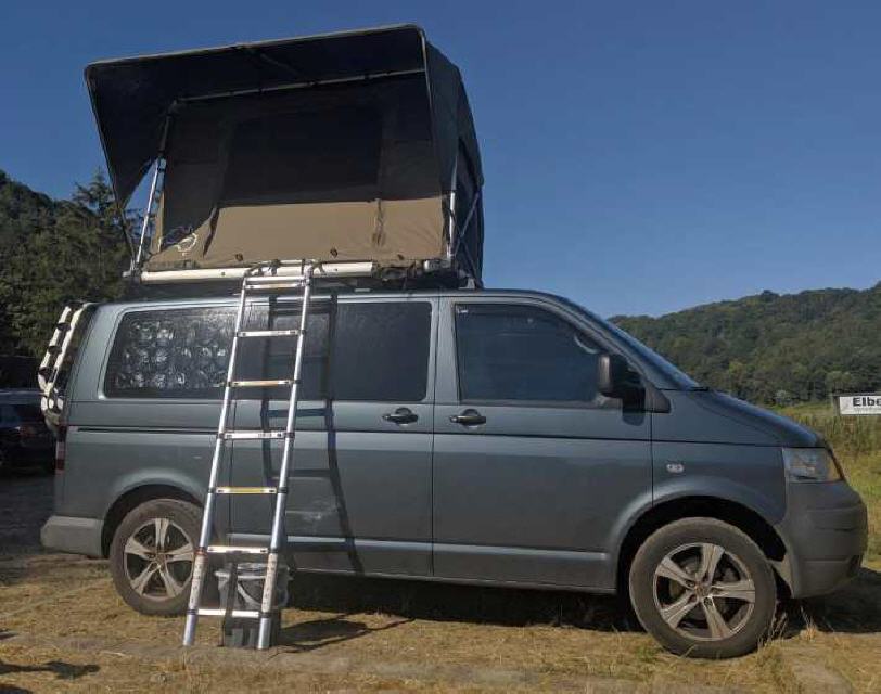 Platz ohne Ende: Jimba-Jimba auf VW Bus T5. Bild: Seyffert